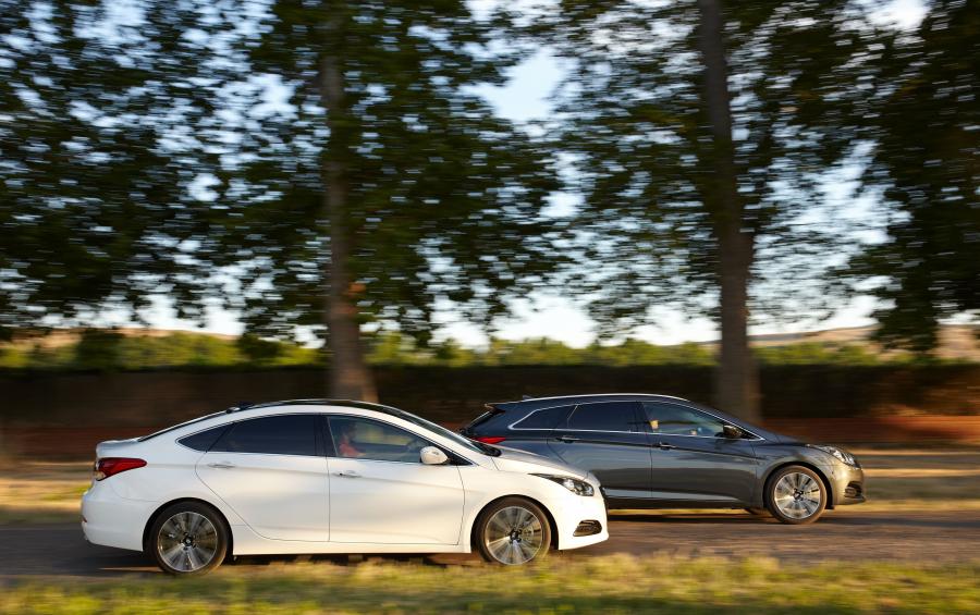  Hyundai i40 Sedan 2015 года  (фото 12 из 16)